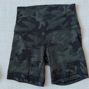 Lulu Lemon Camp biker shorts